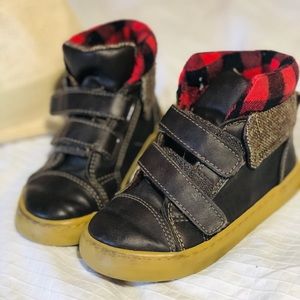 4 for $20 Gap High tops